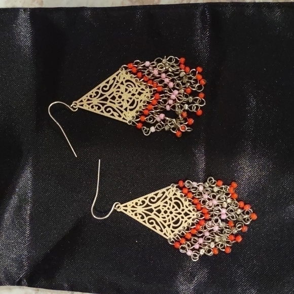 Set of Two Pairs of Earrings - Picture 5 of 5
